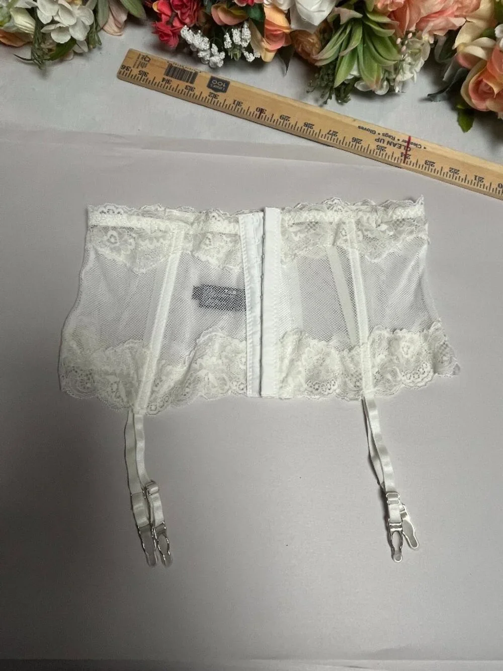 Yandy white lace